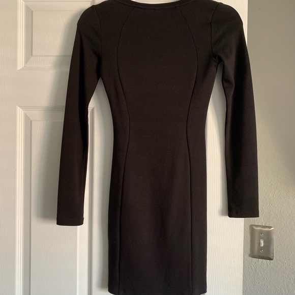 Black dress - Picture 3 of 7